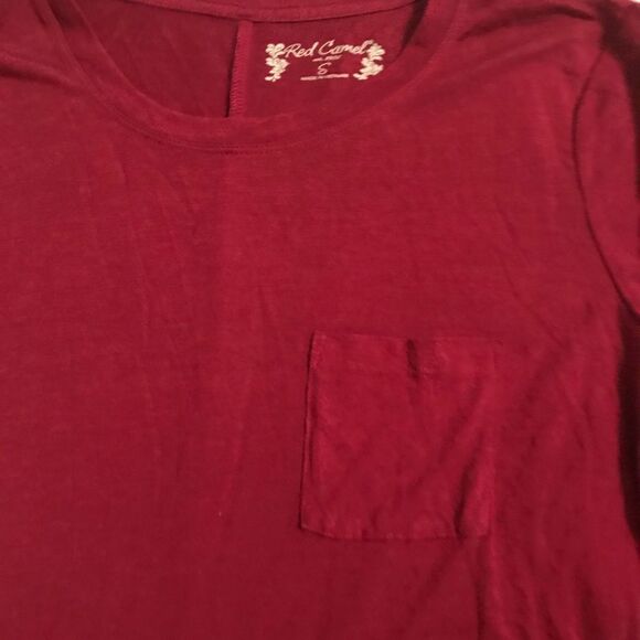 🐪 Red Camel Long Sleeve Tee - Picture 3 of 5